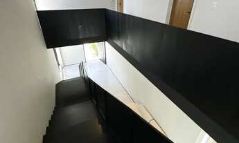 Imagem 2: Imóvel para aluguel e venda tem 360 metros quadrados com 4 quartos