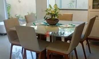 Imagem: Casa com 4 quartos à venda, 220 m² por