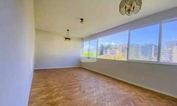 Imagem 2: Apartamento à venda com 4 quartos, 142m² - Centro - Petrópolis/RJ