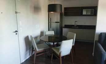 Imagem 7: MÁFFER IMÓVEIS ALUGA Apartamento mobiliado de 1 dormitório com garagem em localização priv