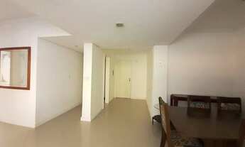 Imagem 2: Imóvel para venda com 77 metros quadrados com 2 quartos em Menino Deus - Porto Alegre - RS