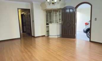 Imagem 6: Oportunidade no Bairro Orleans ? Casa à Venda!