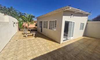 Imagem 2: VENDE-SE IMÓVEL COM 2 CASAS NO MESMO TERRENO ÓTIMA OPORTUNIDADE!