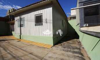 Imagem 3: Casa com 4 quartos, 120 m² - venda por R$ 410.000 ou aluguel por R$ 2.100/mês - Centro - L