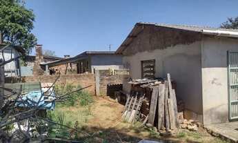 Imagem 7: Terreno com uma casa de madeira no Jardim Fiuza em Viamão REF