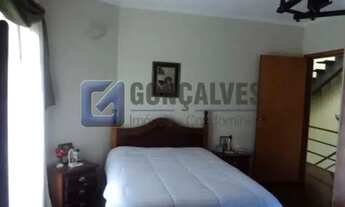 Imagem 2: Sobrado Residencial com 4 Dormitórios, 8 Vagas e Suítes em Mauá Matriz