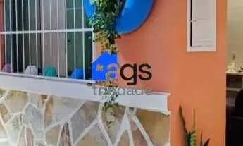 Imagem: Casa em Floresta com 240 m², 3 quarto(s)