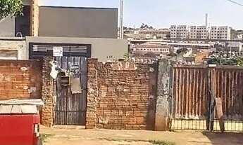 Imagem 5: Casa com amplo terreno