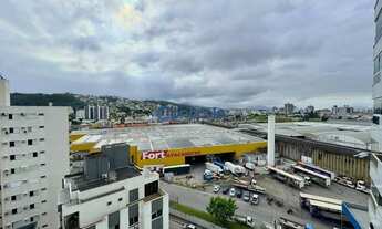 Imagem 3: Apartamento mobiliado com 3 vagas de garagem no Kobrasol, São José-SC