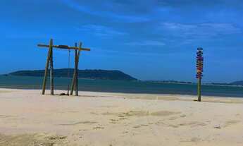 Imagem 2: Vendo apartamento na Praia na Ponta do Papagaio Palhoça Sc são 350 metros do mar