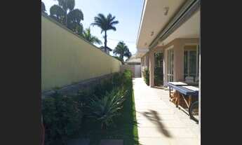 Imagem 7: Casa de condomínio para venda tem 375 metros quadrados com 3 quartos