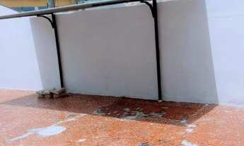 Imagem 4: Casa frente, linear, ótimo quintal! Doc ok!