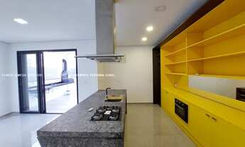 Imagem 7: Sobrado para Venda em Mogi das Cruzes, Rodeio, 4 dormitórios, 4 suítes, 6 banheiros, 4 vag