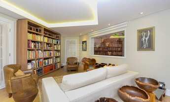 Imagem 3: Casa de condomínio a venda com 5 quartos com 4 suítes com 531 m² privativos no Mossunguê