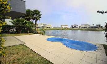 Imagem 4: Belíssimo sobrado beira lago, com perfeita localização dentro do condomínio Celebration