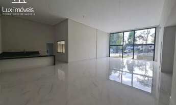 Imagem 4: Praia dos Passarinhos/ Térrea 306m² 03 Suítes / Quintal / Moderna