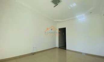 Imagem 5: Casa 03 quartos sendo um deles com suíte, área externa 04 Vagas de Garagem, no Alvorada Co