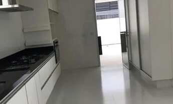 Imagem 2: SANTANA DE PARNAÍBA - Casa de Condomínio - ALPHAVILLE