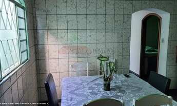 Imagem 7: Casa para venda em Vila São José de 218.00m² com 3 Quartos, 1 Suite e 2 Garagens