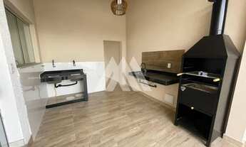 Imagem 4: Casa de 104m² com 02 quartos e 01 suíte, área de churrasco e gramada