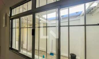 Imagem 5: Casa à Venda - Jardim Independência, 2 Quartos, 50 m2