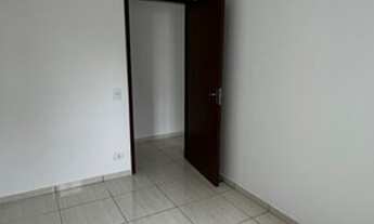 Imagem 3: Apartamento para aluguel tem 53 metros quadrados com 2 quartos em São Francisco - Curitiba