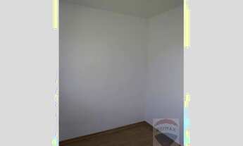 Imagem 6: Cobertura com dois quartos, sala, cozinha com armários planejados, banheiro, churrasqueira