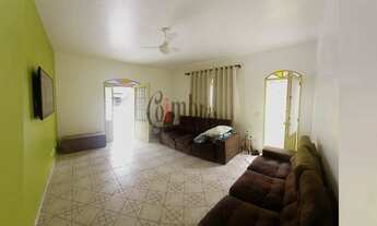 Imagem 2: Casa com 3 Quartos e 2 Suítes à Venda, 239 m² por R$ 1.100.000