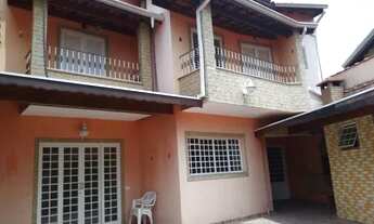 Imagem 2: Sobrado para venda com 166 metros quadrados com 3 quartos em Jardim Esperança - Jacareí