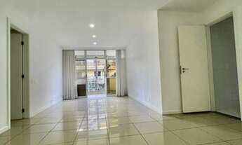 Imagem 2: Apartamento para venda possui 115 metros quadrados com 3 quartos no Jardim Oceânico