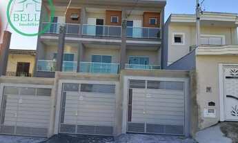 Imagem: Excelente sobrado novo à venda no Parque