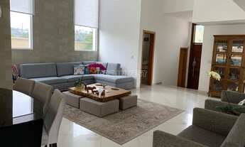 Imagem 4: Casa na Granja Viana em condomínio com segurança e lazer completo