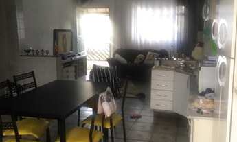 Imagem 3: CASA ASSOBRADADA PARA VENDA TEM 320 METROS QUADRADOS COM 4 QUARTOS EM VILA EMA- SÃO PAULO