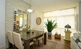 Imagem 3: Localizado a apenas 100 metros da Estação do Metrô Consolação, este espaçoso apartamento o