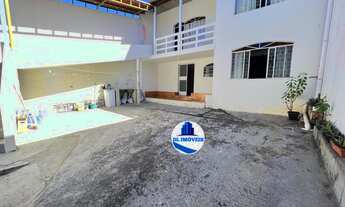 Imagem 2: Casa com 3 Quartos 3 banheiros 3 vagas e 1 loja a venda, 200m2 por R$ 450.000