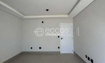 Imagem 2: Apartamento à venda, 2 quartos, 1 suíte, 2 vagas, Santa Mônica - Uberlândia/MG