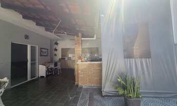 Imagem 5: Casa de esquina mobiliada com 650m2 R$1.150.000