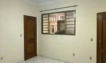 Imagem 2: CASA PARA LOCAÇÃO EM EXCELENTE LOCALIZAÇÃO, COM 4 DORMITÓRIOS, E ÁREA DE LAZER COM PISCINA