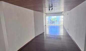 Imagem 4: Oportunidade quadra do mar, 154m2 util, 4 qts 1 st, com armário, 1 vgs , salão de festa ,a