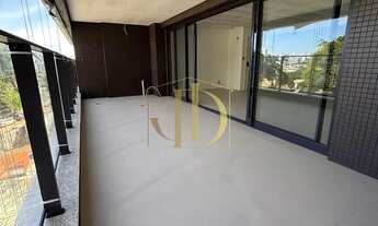 Imagem 4: Olhar Caminho das Árvores 4 suítes, sala, lavabo, a dependência foi integrada a cozinha, á