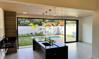 Imagem 2: Casa Térrea à venda com 3 dormitorios sendo 1 suíte - Condomínio Campos de Medei