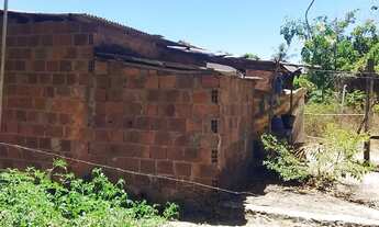 Imagem 7: Terreno com uma casa 7 de largura e 40 de comprimento