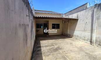 Imagem 2: Casa disponível para venda no bairro Luizote de Freitas em Uberlândia MG