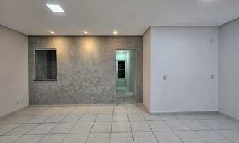 Imagem: Casa 3/4 reformada com condomínio fechado