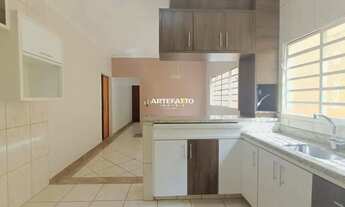 Imagem: Belíssima casa à venda em terreno inteiro