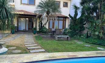 Imagem: Linda residencia em Piratininga com piscina