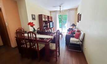 Imagem 2: Apartamento de dois quartos com suíte, varanda e uma vaga no bairro São Mateus