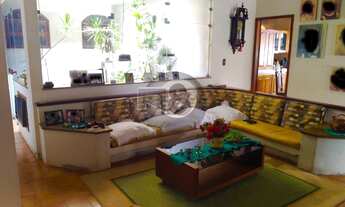 Imagem: Florianópolis - Casa Padrão - Córrego