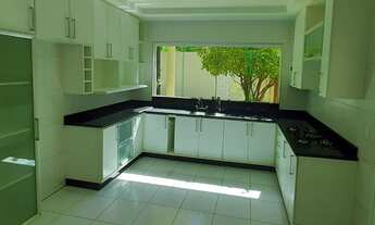 Imagem 6: Casa de esquina Morada da Colina com 309m², 03 suites sendo 01 master, 04 vagas de garagem