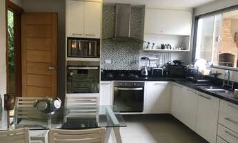 Imagem 3: Maravilhosa Casa com 3 suítes , finamente decorada . Piscina , churrasqueira. Oportunidade